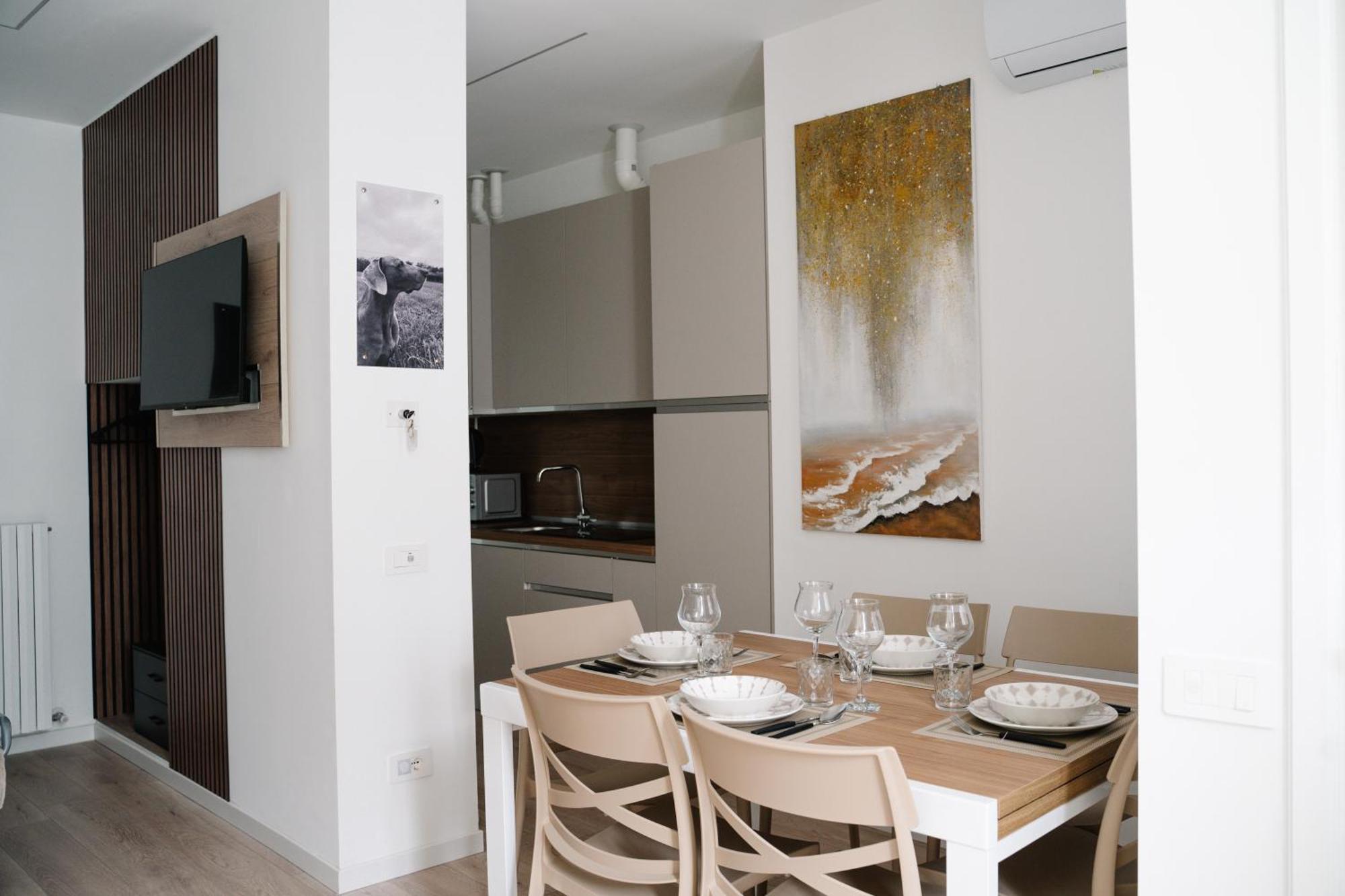 Charm Living Duomo Como